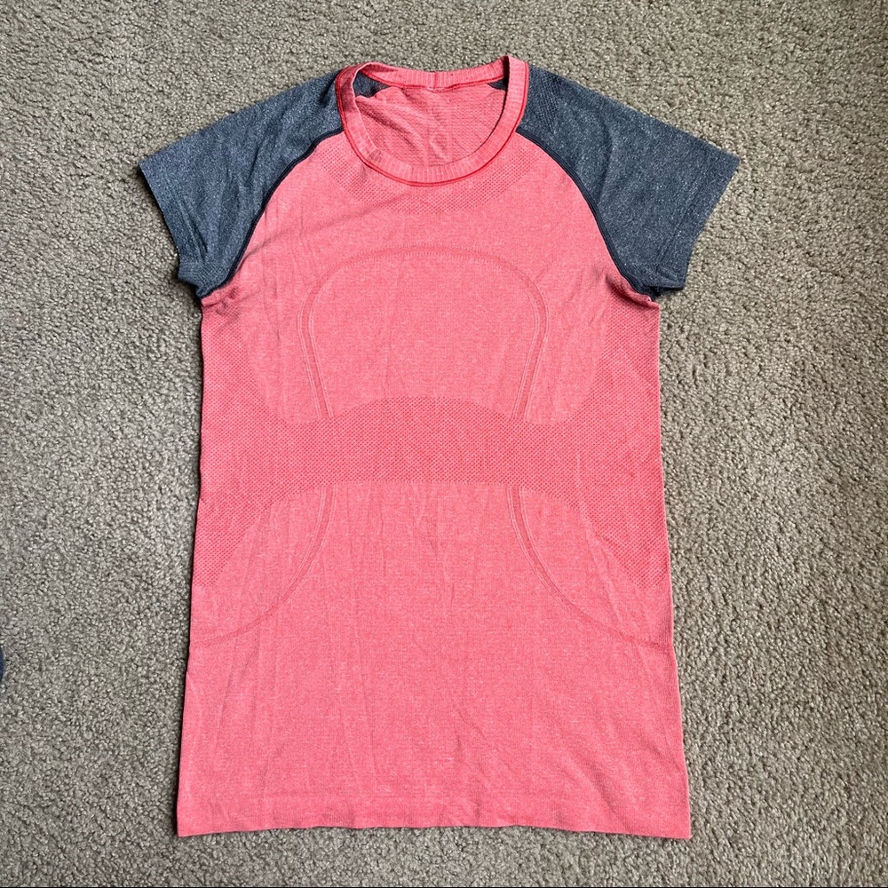 Rare Lululemon Run: Swiftly Tech Short Sleeve Sz … - image 4